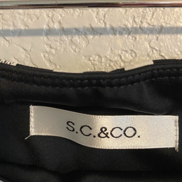 Black and White Patterned Skort - Picture 5 of 5